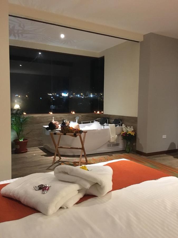 קיטו Ilalo Garden Hotel & Restaurant מראה חיצוני תמונה