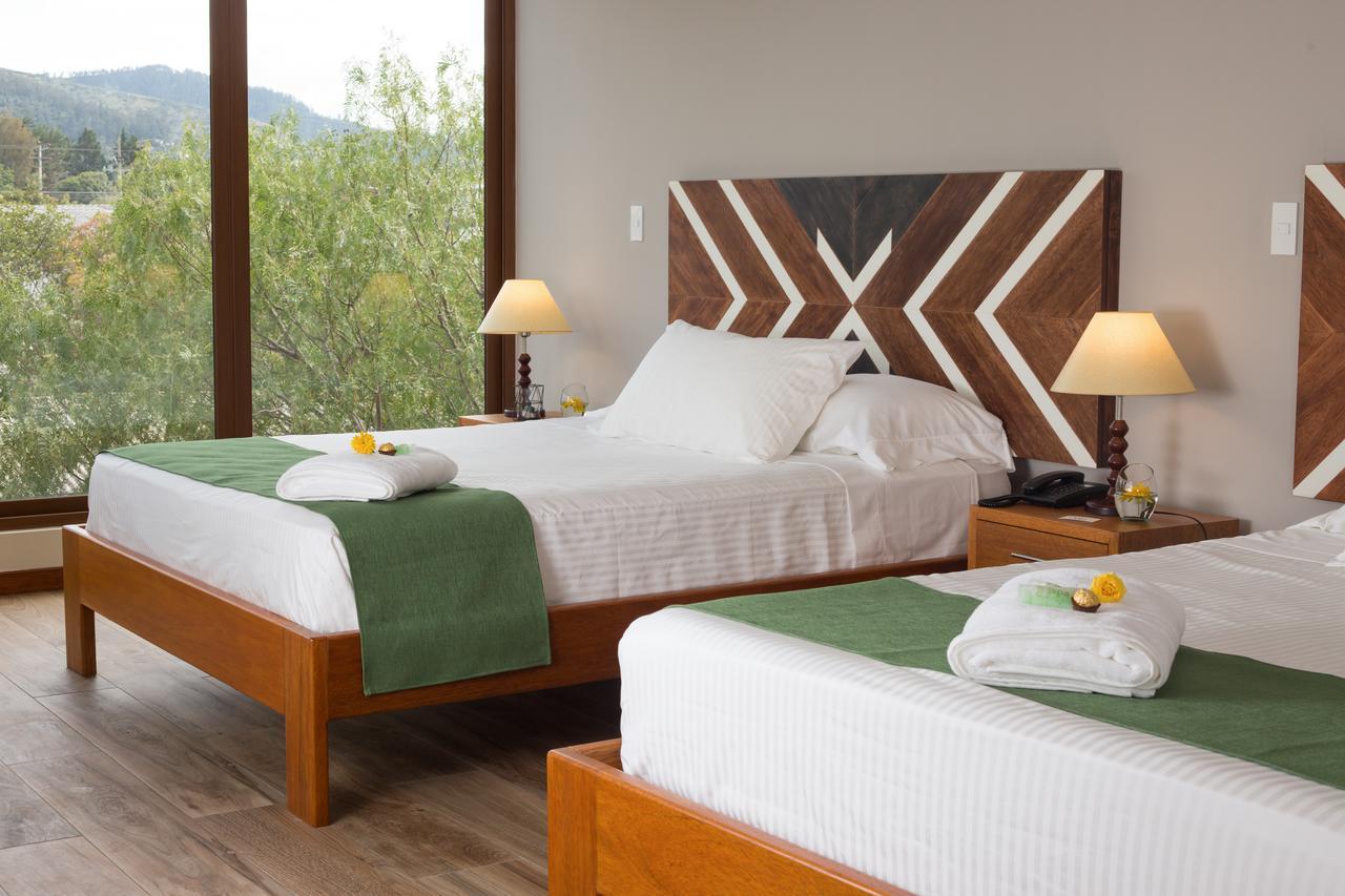 קיטו Ilalo Garden Hotel & Restaurant מראה חיצוני תמונה