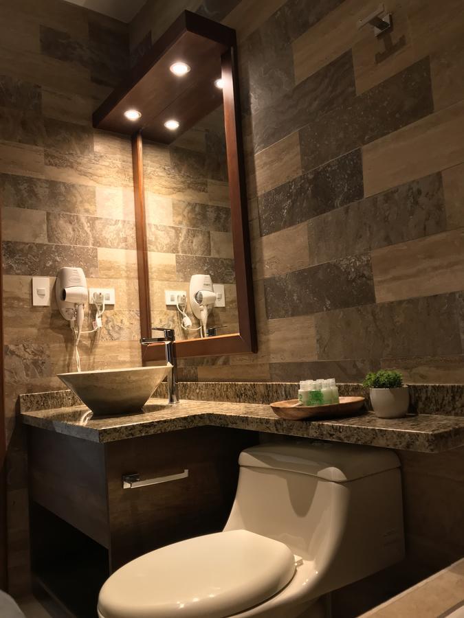 קיטו Ilalo Garden Hotel & Restaurant מראה חיצוני תמונה