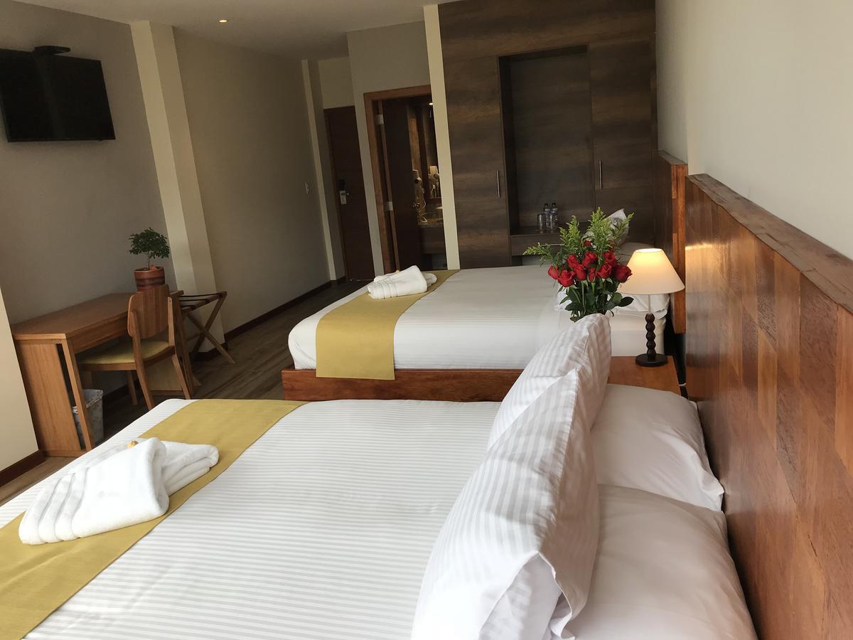 קיטו Ilalo Garden Hotel & Restaurant מראה חיצוני תמונה